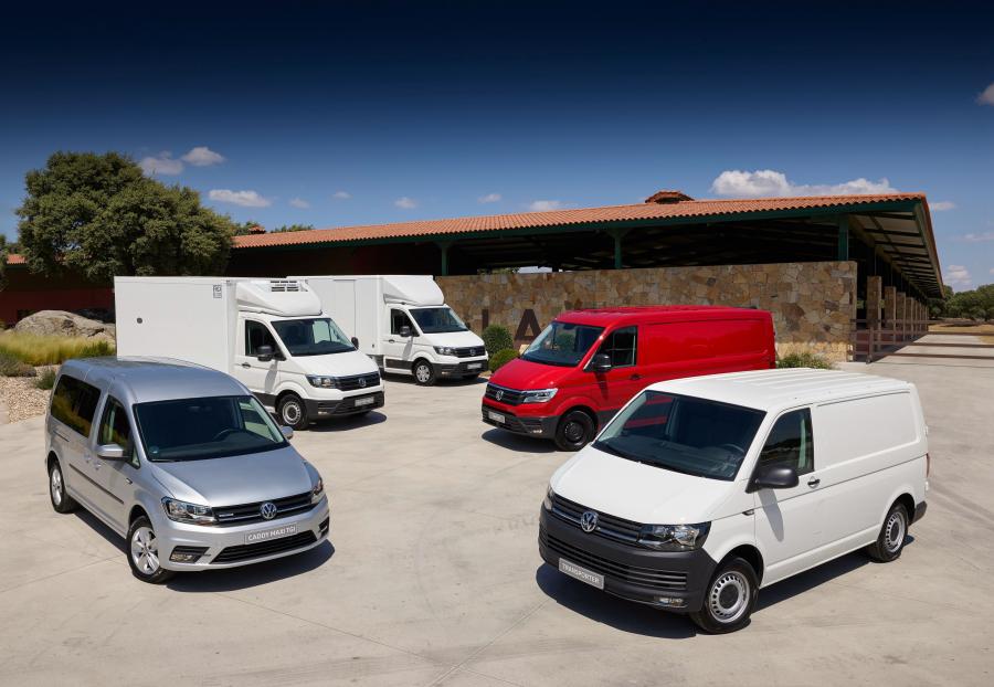  Volkswagen Transporter Kasten (T6) 2015 года  (WW) (фото 2 из 15)